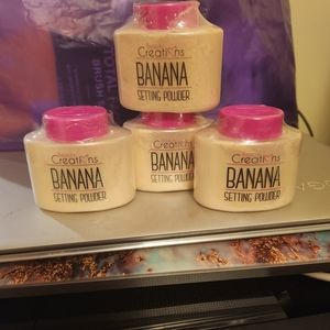 SOLD**Makeup, setting powder.  4 available. Price is for each. Can bundle